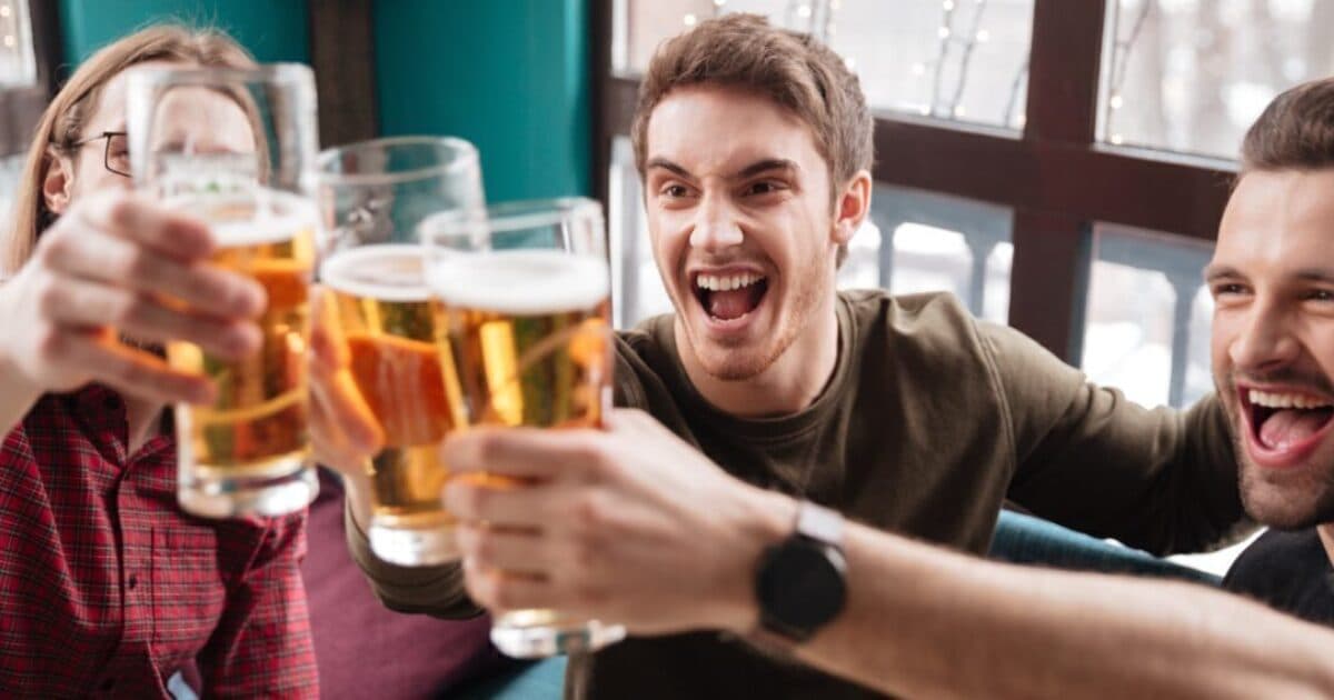 Nieuwe landelijke samenwerking voor alcoholpreventie onder studenten van start