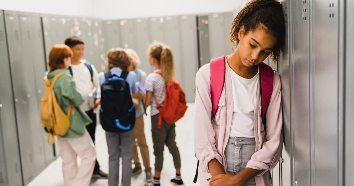 OCW komt met aanpak van discriminatie in onderwijs