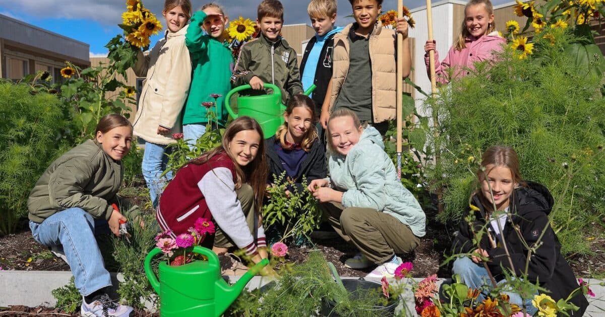 Schooltuinonderwijs voor vijftien basisscholen  Schouwen-Duiveland