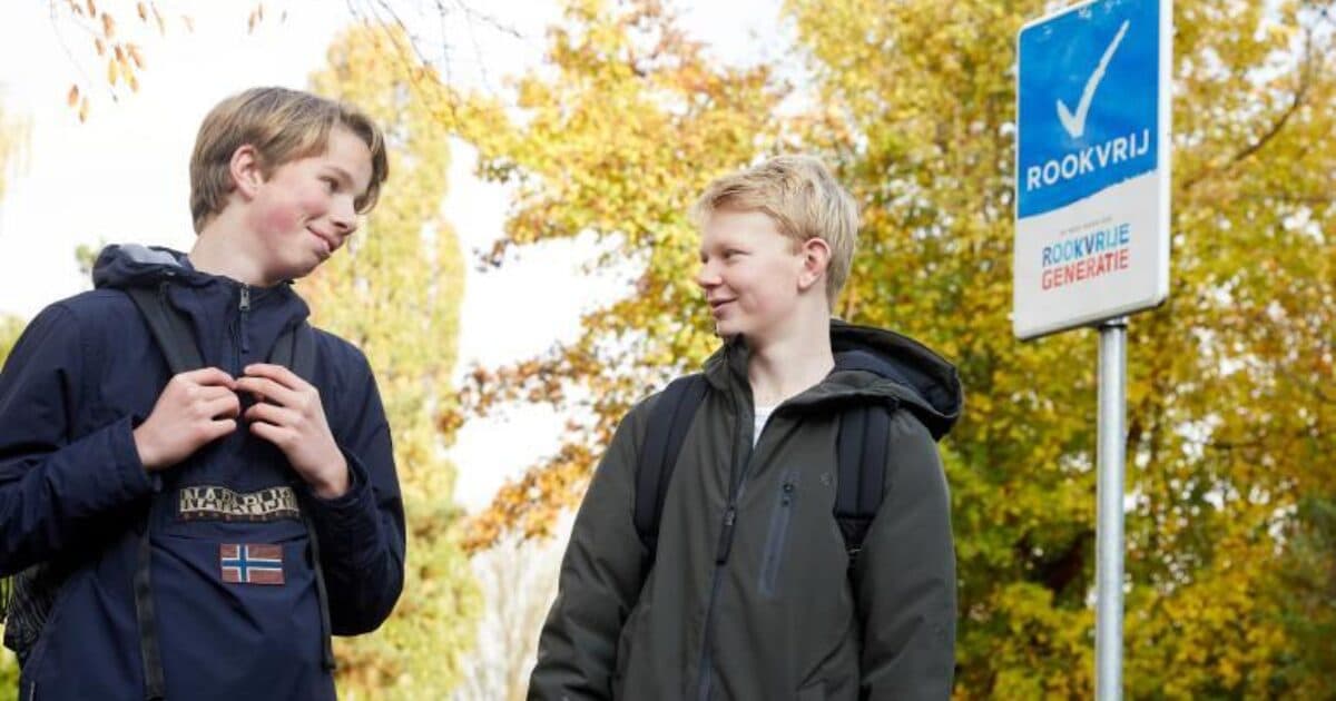 De e-sigaret is populair: hoe ga je als school om met vapen?