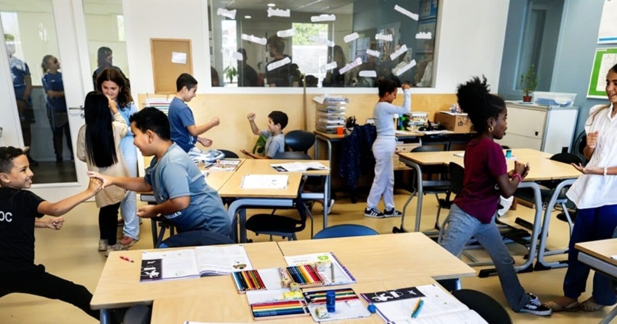 Amsterdam wil in 2030 voor alle basisscholen Dynamische Schooldag
