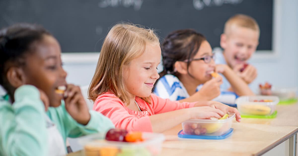 Waarom een verzorgde schoollunch in het basisonderwijs?