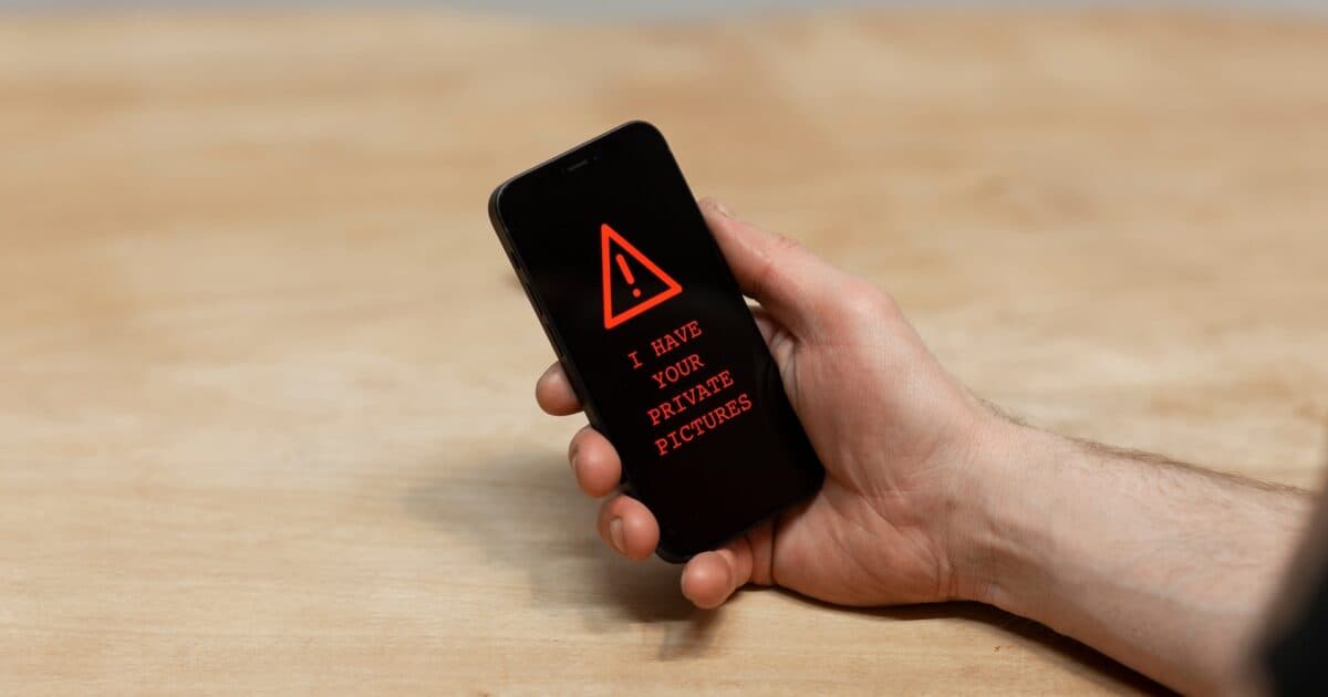 ‘WTFFF!?’: nieuw platform voor jongeren om online seksueel misbruik bespreekbaar te maken