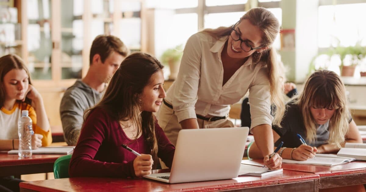 Bevorderen pedagogische relatie leerling-leraar bevordert welbevinden leerling