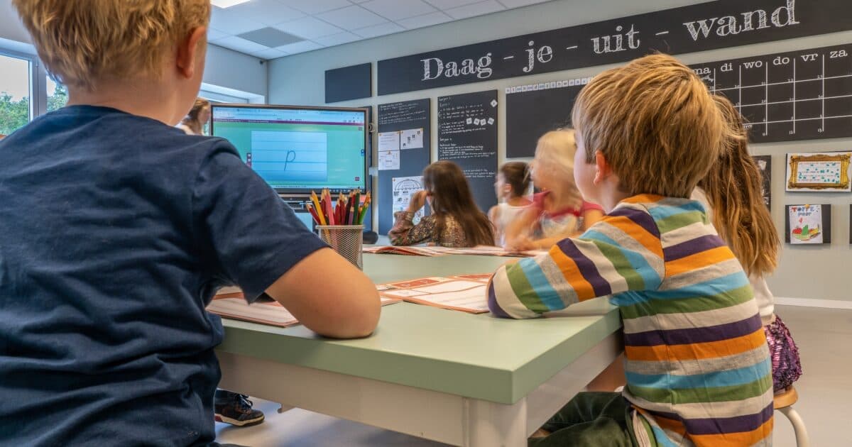 Draag bij aan congres Schoolaanwezigheid