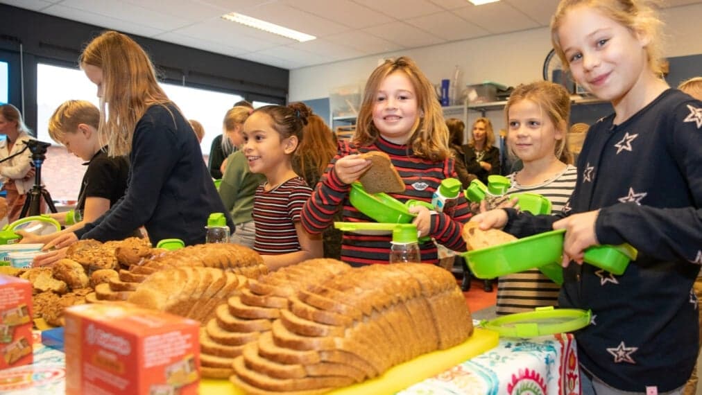 Combinatie gezonde schoollunch en meer bewegen leidt tot beter rekenen