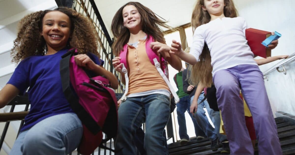 Integraal werken aan welbevinden op school: de inzichten uit onderzoek op een rij