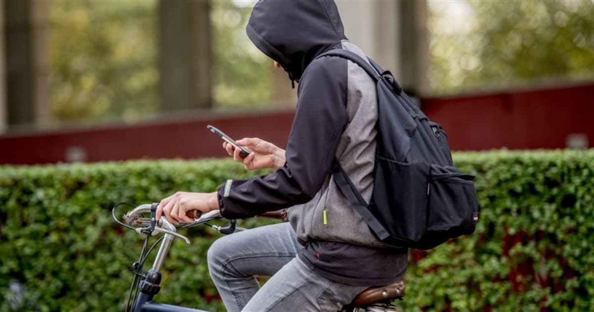 Meisjes vaker dan jongens last van online stalken of laster