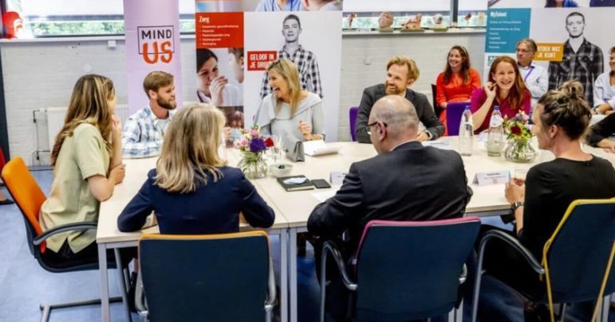 Minister en Maxima in gesprek over welbevinden leerlingen en studenten