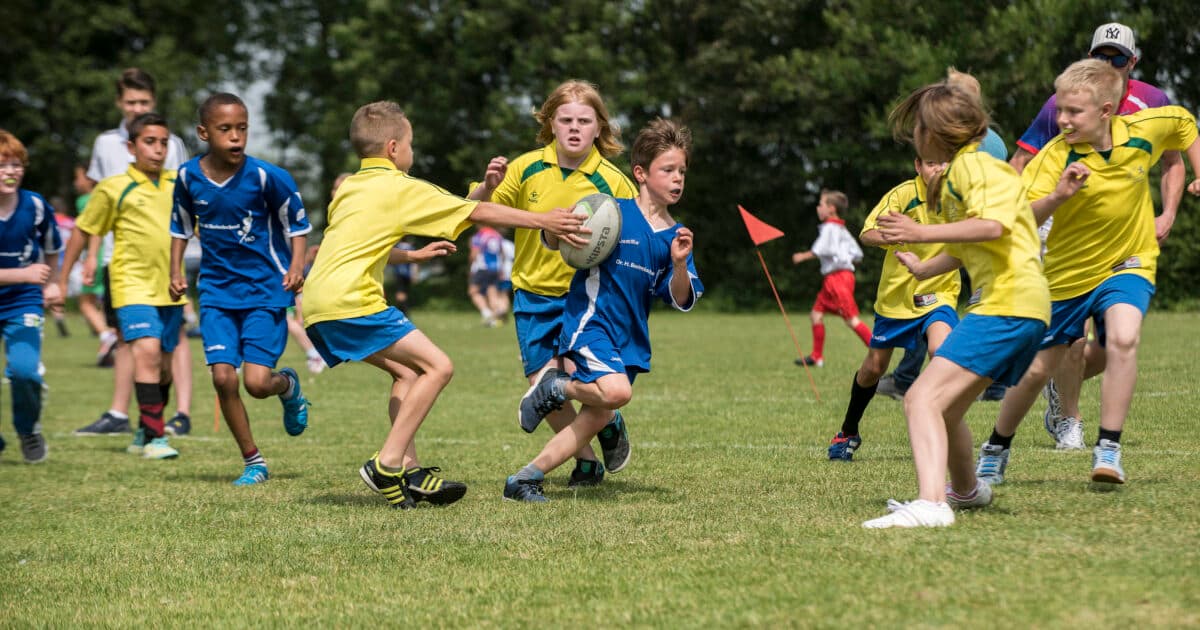 Glos Educatief brengt magazine uit ter gelegenheid van 10 jaar JOGG in Dordrecht