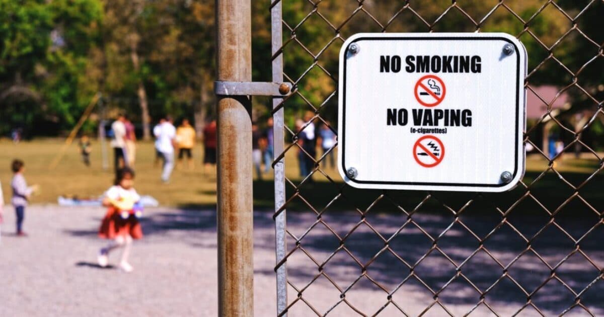 Den Haag krijgt komend schooljaar rook- en vapevrije schoolzones