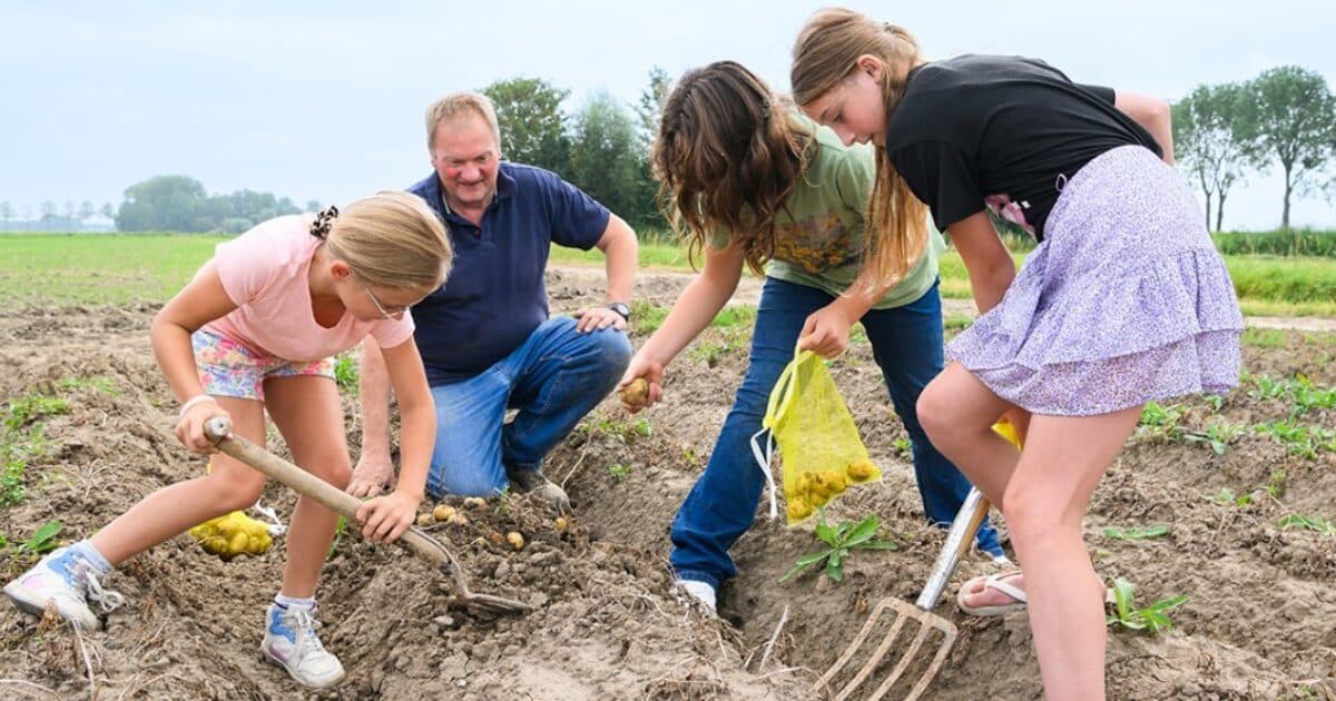 Fysieke handleiding Met de klas naar de akkerbouwer nu verkrijgbaar