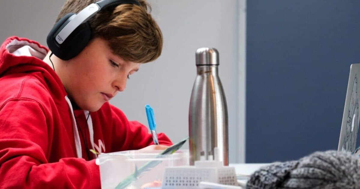 2860 thuisonderwijskinderen alsnog naar school