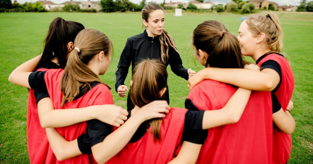 Vereniging Sport en Gemeenten presenteert magazine ‘BUURTSPORTCOACH. Onderwijs’